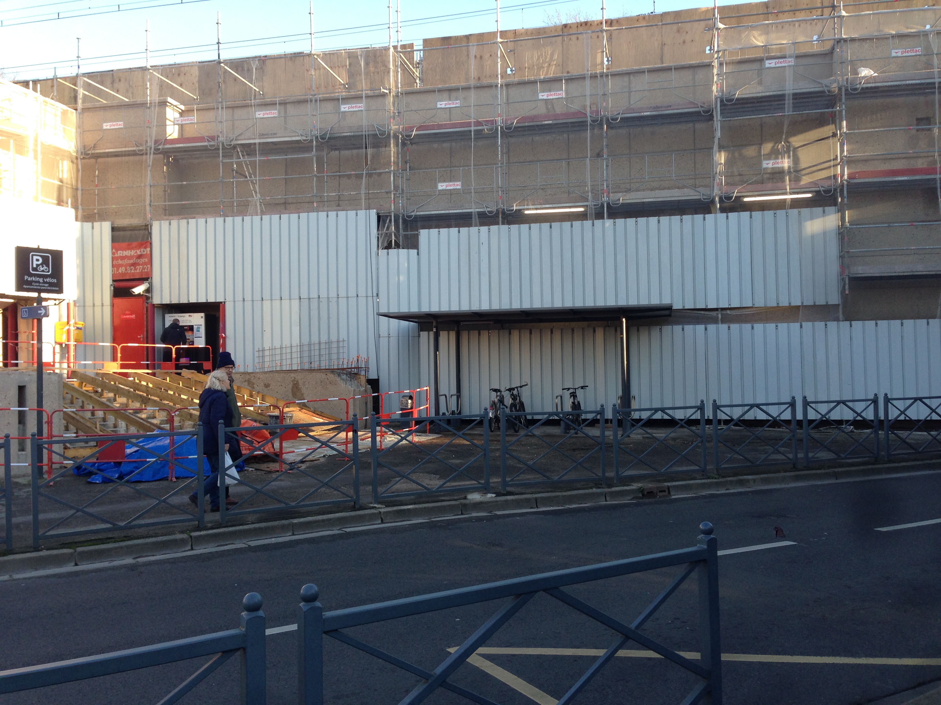 Ça avance en gare de Chaville Rive Gauche Ça avance en gare de Chaville Rive Gauche