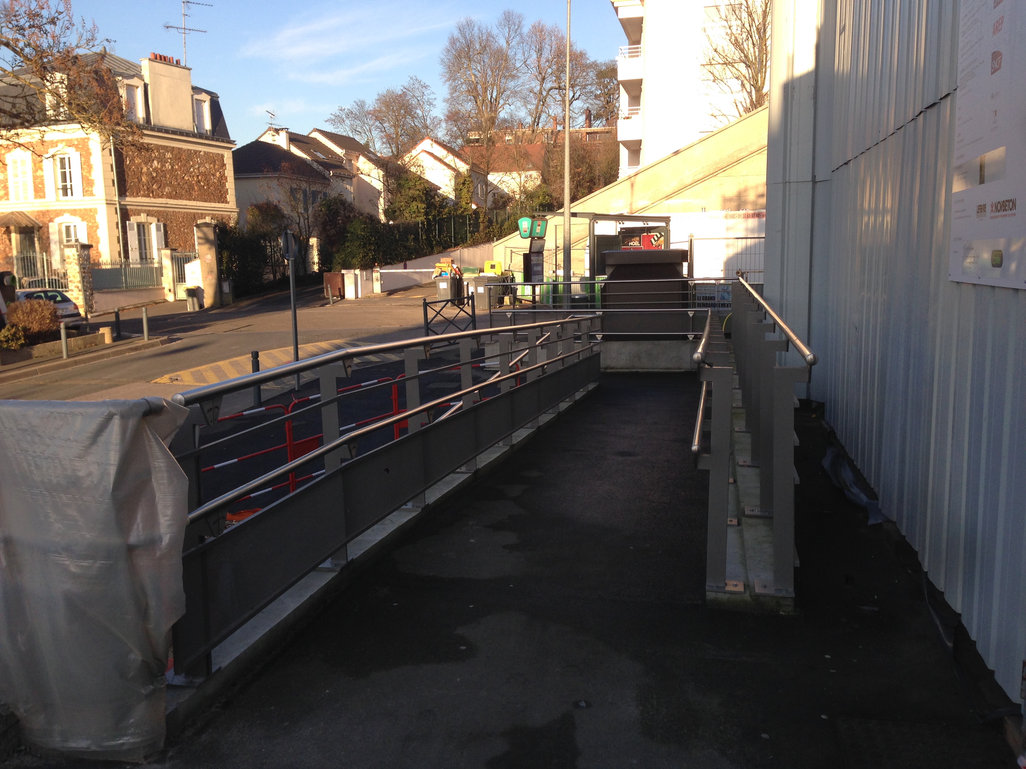Ça avance en gare de Chaville Rive Gauche Ça avance en gare de Chaville Rive Gauche