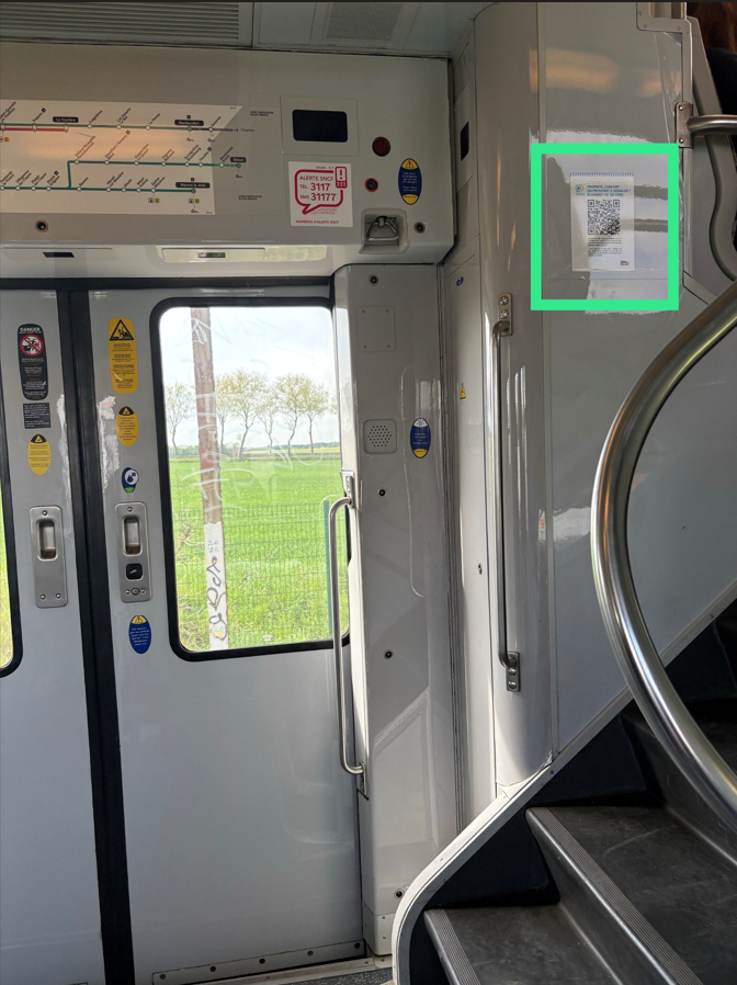 Ligne U - QR Code situé dans les escaliers de la rame