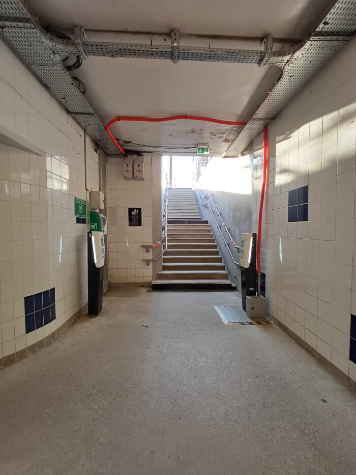 Passage sous-terrain en travaux Gare de Bellevue